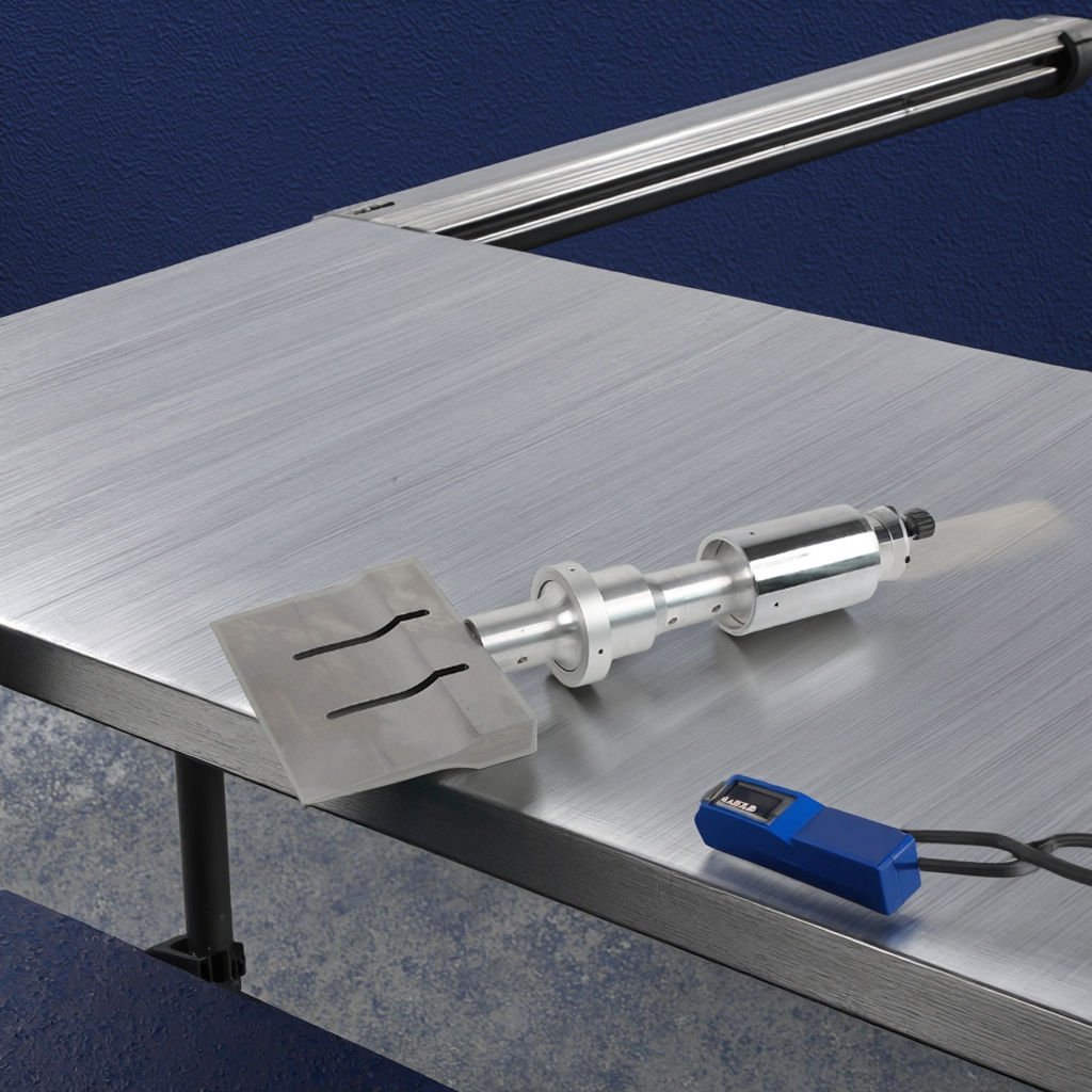 Automatic Frequency Tracking Generator Plastic Welder with Titanium Alloy Knife Head for Food Cutting - 图片 6