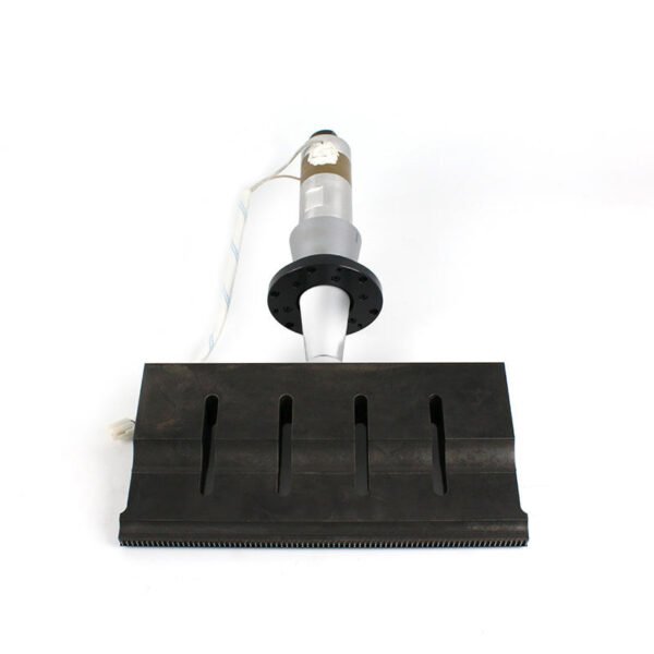 Ultrasonic Transducers, Ultrasonic Welding Transducers, Welding Equipment Bottom Price Plastic Parts - 图片 6